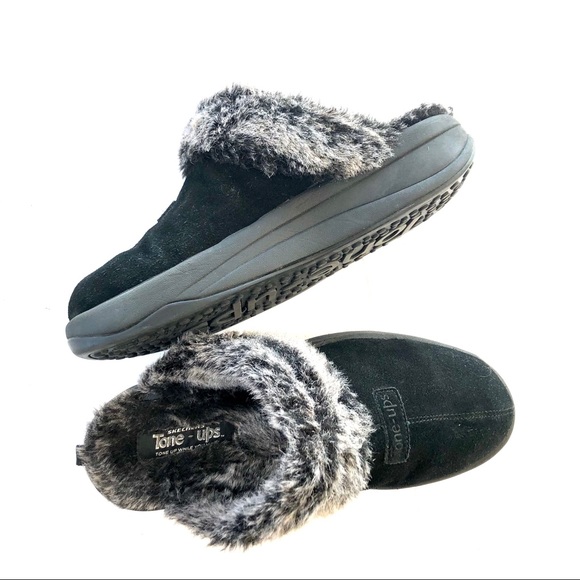 Skechers Shoes - Skechers Black Suede Slip on Tone UPS